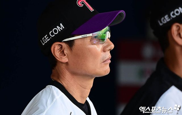 염경엽 감독이 이끄는 LG 트윈스가 10월 1일 서울 잠실야구장에서 열리는 NC 다이노스와의 2025시즌 최종전에서 페넌트레이스 1위 확정에 도전한다. 사진 엑스포츠뉴스 DB