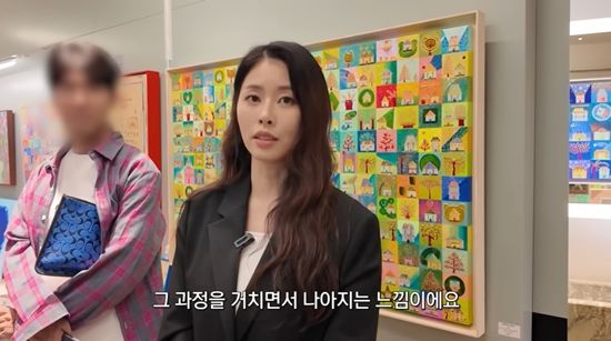서동주가 부친과 관련된 그림을 설명하고 있다. 사진=유튜브 채널 '서동주의 '또.도.동''