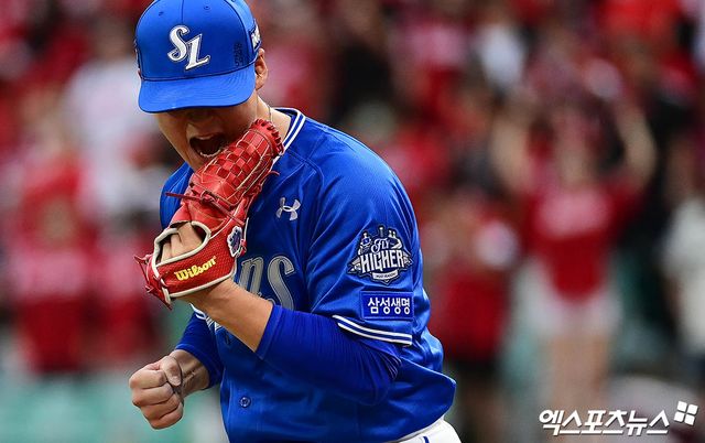 삼성 라이온즈 우완 파이어볼러 유망주 이호성이 9일 인천 SSG랜더스필드에서 열린 2025 신한 SOL Bank KBO 준플레이오프(5전 3승제) 1차전에서 8회말을 무실점으로 막고 홀드를 기록했다. 사진 박지영 기자