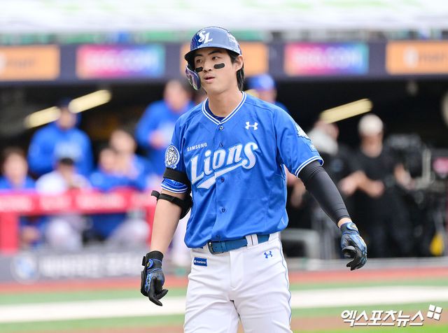 삼성 라이온즈 캡틴 구자욱이 11일 인천 SSG랜더스필드에서 열리는 SSG 랜더스와의 2025 신한 SOL Bank KBO 준플레이오프(5전 3승제, 삼성 1승) 2차전에 3번 지명타자로 선발 라인업에 이름을 올렸다. 사진 엑스포츠뉴스 DB