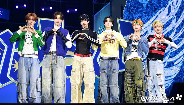 (왼쪽부터) 한진, 영재, 도훈, 신유, 경민, 지훈