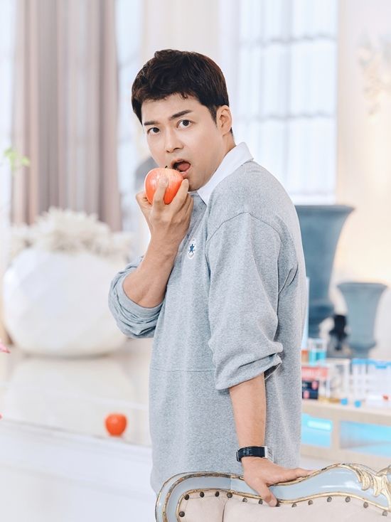 SBS Plus·Kstar '독사과2' 전현무