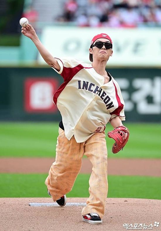 시구하는 최현욱