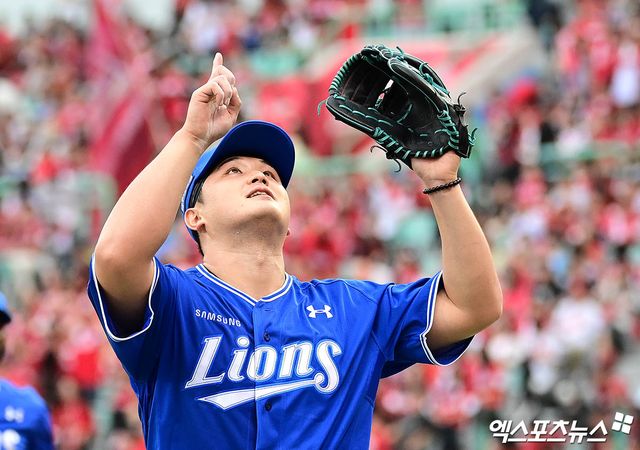9일 오후 인천SSG랜더스필드에서 열린 '2025 신한 SOL Bank KBO 포스트시즌' 삼성 라이온즈와 SSG 랜더스의 준플레이오프 1차전 경기, 6회말 2사 1루 삼성 선발투수 최원태가 SSG 에레디아를 낫아웃 삼진으로 잡아내며 이닝을 마친 뒤 기뻐하고 있다. 엑스포츠뉴스DB