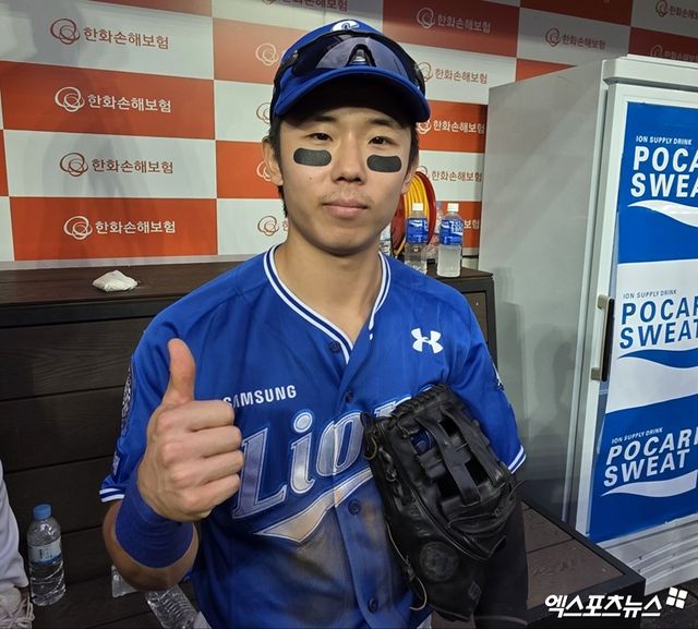 삼성 라이온즈 외야수 김성윤이 19일 대전 한화생명 볼파크에서 열린 한화 이글스와의 2025 신한 SOL Bank KBO 포스트시즌 플레이오프(5전 3선승제, 한화 1승) 2차전에서 멀티 히트로 팀 승리에 힘을 보탰다. 사진 엑스포츠뉴스