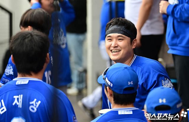 삼성 라이온즈 우완 최원태가 19일 대전 한화생명 볼파크에서 열린 2025 신한 SOL Bank KBO 포스트시즌 플레이오프(5전 3선승제, 한화 1승) 2차전에 선발등판, 7이닝 1실점 호투로 팀 승리를 이끌었다. 사진 김한준·박지영 기자