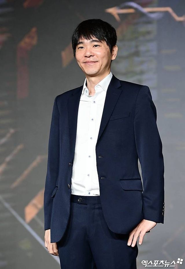 넷플릭스 예능 '데블스 플랜: 데스룸' 제작발표회에 참석한 이세돌