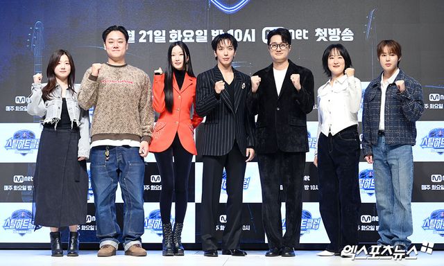 (왼쪽부터) 김은미 PD, 이형진 PD, 문가영, 정용화, 이장우, 선우정아, 하성운.