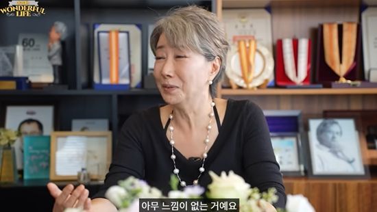 송승환을 만난 송옥숙. 사진=유튜브 채널 '송승환의 원더풀 라이프'