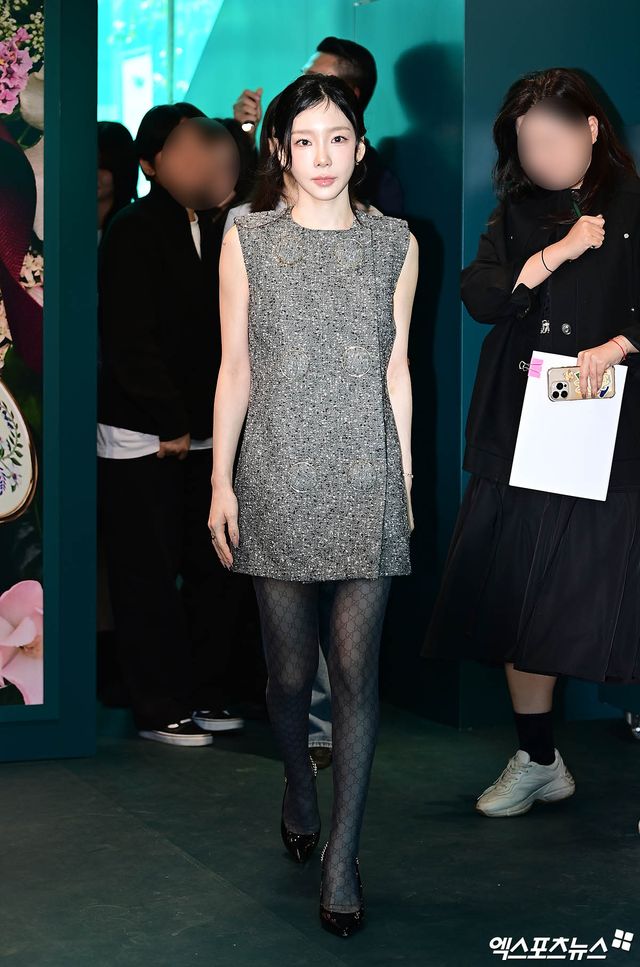 시선 싹쓸이 하는 등장