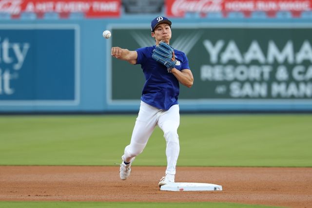 LA 다저스가 25일 캐나다 온타리오주 토론토의 로저스센터에서 열리는 2025 미국 메이저리그 월드시리즈 1차전을 앞두고 월드시리즈 26인 로스터를 확정했다. 김혜성은 와일드카드, 디비전시리즈, 챔피언십시리즈에 이어 월드시리즈 엔트리에도 이름을 올렸다. 사진 연합뉴스