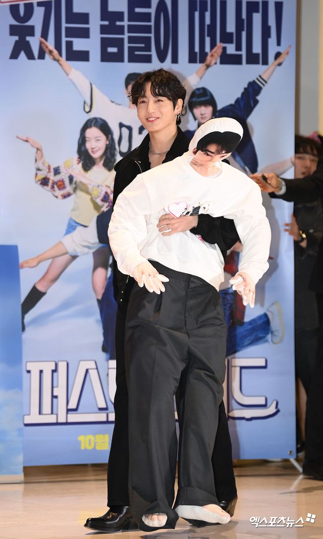 정국 '잘생긴 놈 차은우와 함께'