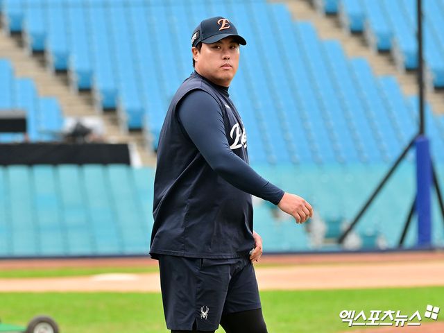 한화 이글스 류현진이 27일 서울 잠실야구장에서 LG 트윈스와의 2025 신한 SOL Bank KBO 포스트시즌 한국시리즈(7전 4선승제, LG 1승) 2차전에 선발투수로 출격한다. 사진 엑스포츠뉴스 DB