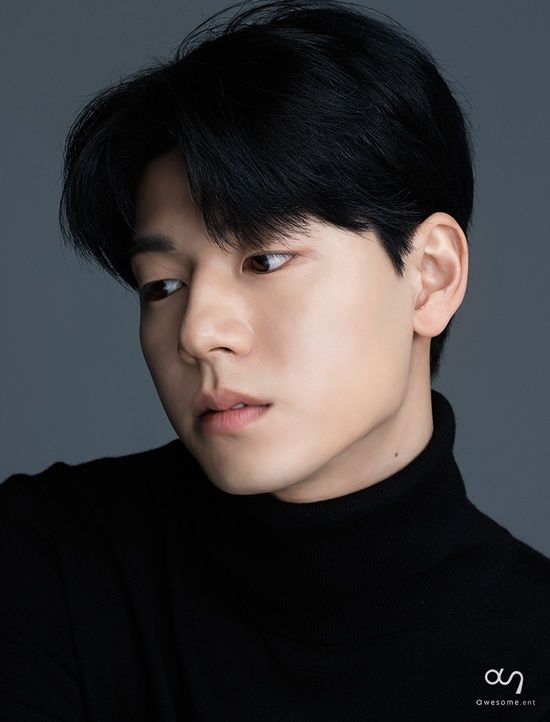 어썸이엔티 제공, 배현성