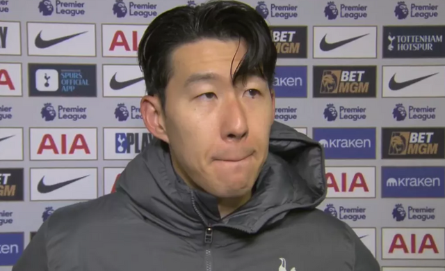 잉글리시 프리미어리그 토트넘 홋스퍼가 겨울에 손흥민(LAFC)을 절대 다시 데려와선 안 된다는 주장이 등장했다. 불과 3개월 전에 퇴단한 선수를 다시 데려오는 것은 난센스라는 얘기다. 영국 매체 'TBR 풋볼'은 28일 '토트넘 입장에서 손흥민을 다시 데려오고 싶은 유혹이 크겠지만, 이는 잘못된 선택일 것'이라고 강조했다. 매체는 이어 '토트넘이 1월에 손흥민을 임대 영입하는 것이 모두에게 윈윈(win-win)이라고 생각한다. 마음이 아닌 머리로 생각하면 좋은 아이디어가 아니라는 것을 깨닫게 된다'고 했다. 토트넘 홋스퍼