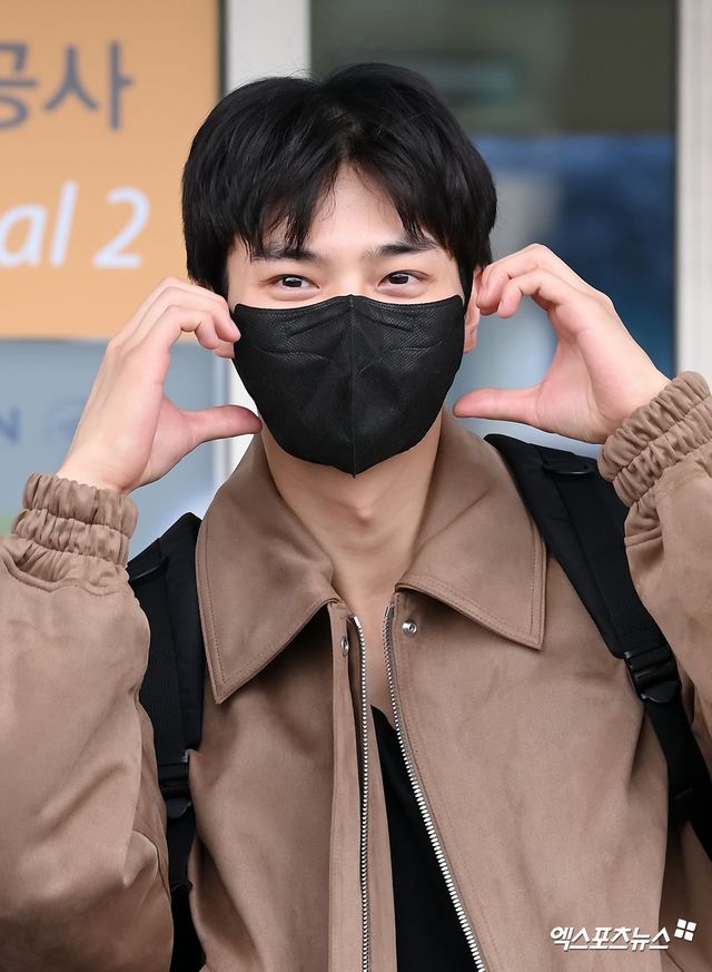 송강 '볼하트 잘하죠?'