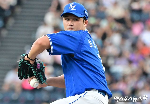 삼성 라이온즈 우완 최원태가 9일 인천 SSG랜더스필드에서 열리는 2025 신한 SOL Bank 준플레이오프(5전 3승제) 1차전에 선발투수로 나선다. 사진 엑스포츠뉴스 DB