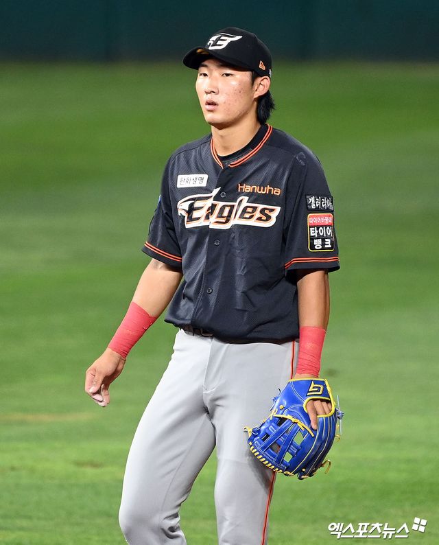 6일 오후 인천SSG랜더스필드에서 열린 한화 이글스와 SSG 랜더스의 퓨처스 경기, 6회말 한화 송호정이 수비에 임하고 있다. 엑스포츠뉴스 DB