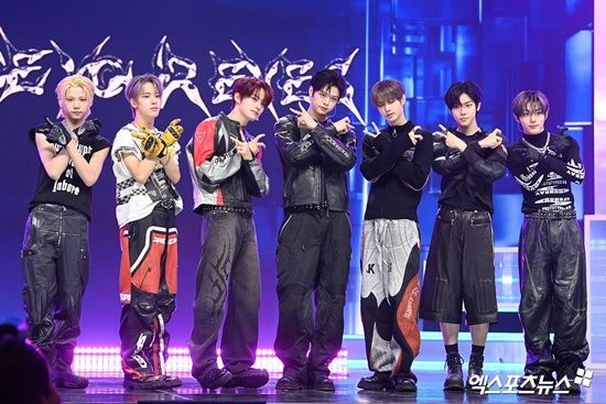 클로즈 유어 아이즈