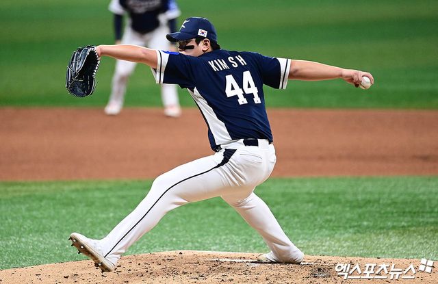 김서현(한화 이글스)이 9일 서울 고척스카이돔에서 열린 '2025 네이버 K-베이스볼 시리즈(K-BASEBALL SERIES NAVER)' 체코와 두 번째 평가전에서 ⅔이닝 1피안타 2볼넷 1실점으로 부진했다. 사진 엑스포츠뉴스 DB