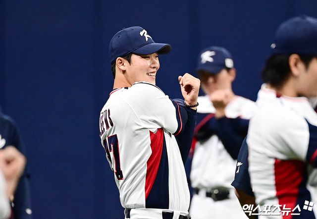 이민석(롯데 자이언츠)이 9일 서울 고척스카이돔에서 열린 '2025 네이버 K-베이스볼 시리즈(K-BASEBALL SERIES NAVER)' 체코와 두 번째 평가전에서 2이닝 무실점으로 호투했다. 사진 엑스포츠뉴스 DB