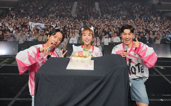 코요태가 투어 중이다 