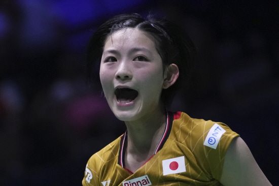 안세영이 세계배드민턴(BWF) 슈퍼 500 대회인 호주 오픈을 통해 시즌 10번째 국제대회 우승을 노리는 가운데, 복수의 참가 선수들이 대회 직전 기권을 선언해 안세영의 첫 판 상대가 바뀌는 일이 일어났다. 일본 여자단식 2인자인 미야자키 도모카도 포기했다. 연합뉴스