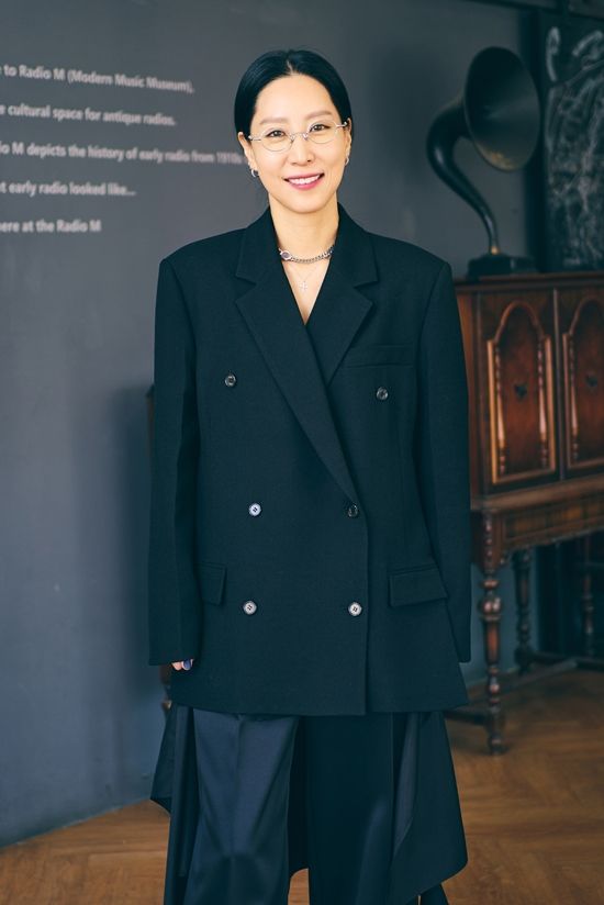 쿠팡플레이 '저스트 메이크업' 손테일