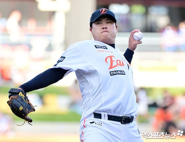 대만 언론이 한화 이글스 류현진이 내년 3월 열리는 2026 월드베이스볼클래식(WBC) 한국 야구 대표팀 최종 엔트리 합류 여부에 주목하고 있다. 사진 엑스포츠뉴스 DB