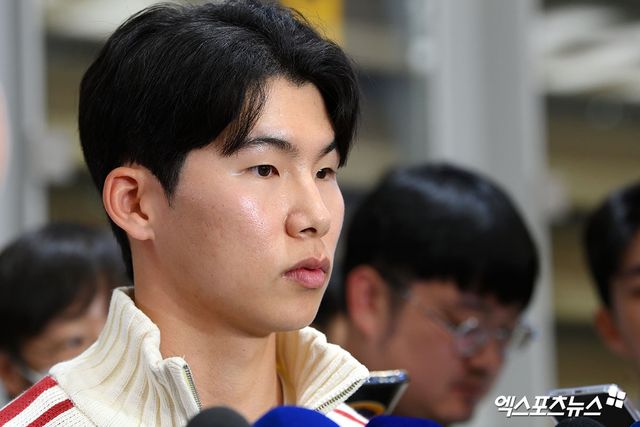 미국 메이저리그 LA 다저스의 김혜성이 11월 22일 자신의 SNS를 통해 부친의 빚투 및 자신의 귀국 기자회견 논란에 대해 사과의 뜻을 밝혔다. 사진 엑스포츠뉴스 DB