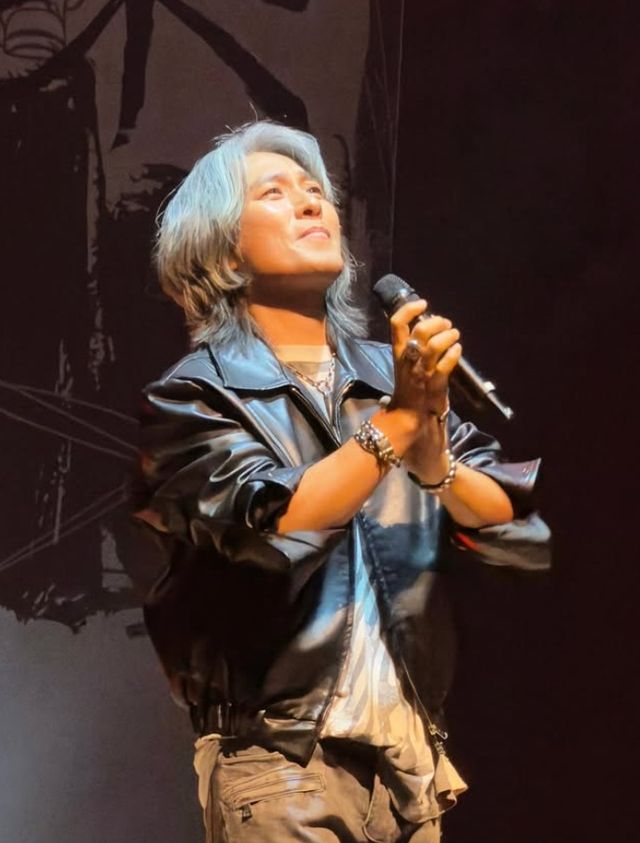 부활 출신 김재희. 