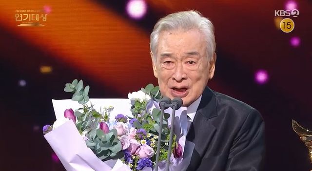 '2024 KBS 연기대상' 이순재.