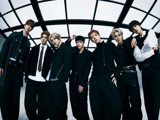 (왼쪽부터) 지빈, 도하, 리오토, 현민, 앤디, 최한, 끼엔.