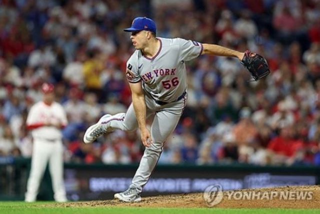 빅리그 통산 105세이브 투수 라이언 헬슬리가 30일 볼티모어 오리올스와 2년 총액 2800만 달러 규모의 계약에 합의했다. 토론토 블루제이스, 시카고 컵스 등 불펜 강화를 원하는 팀이 많은 관심을 보였고, 펠릭스 바티스타의 공백을 메워야 했던 볼티모어가 헬슬리를 품었다. AFP 연합뉴스