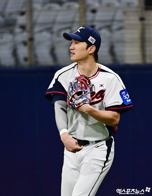 4일 오후 서울 구로구 고척스카이돔에서 진행된 야구 국가대표팀 훈련에 참석한 박해민이 캐치볼을 하고 있다. 고척, 박지영 기자