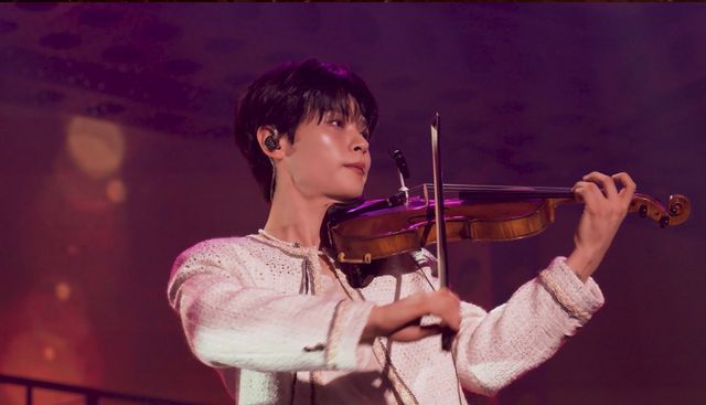 루시 신예찬 / 미스틱스토리