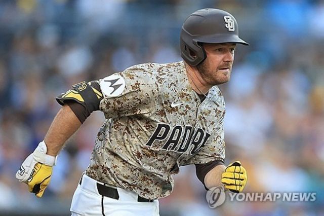 키움 히어로즈가 신규 외국인 타자 트렌턴 브룩스와 총액 85만 달러(연봉 70만 달러, 옵션 15만 달러)에 계약했다. 브룩스는 좋은 선구안을 갖췄으며 1루와 외야 전 포지션을 소화할 수 있는 선수다. AFP 연합뉴스