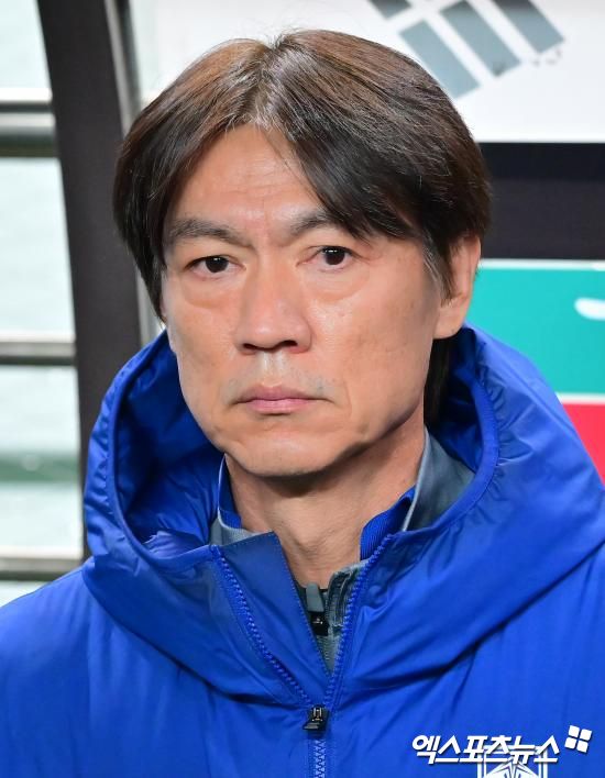 아랍 매체 카페스포츠는 15일(한국시간) 튀니지와 대한민국 간의 친선 경기를 멕시코에서 개최하는 것에 대한 예비 합의가 이뤄졌다고 보도했다. 홍명보 감독이 이끄는 대한민국 축구 국가대표팀은 내녀 3월 A매치 일정 때 유럽 원정을 떠나 오스트리아와 평가전을 치르는 게 사실상 확정 됐다. 이로 인해 멕시코에서 열리는 튀니지와의 평가전은 6월에 펼쳐질 가능성이 높다. 엑스포츠뉴스DB