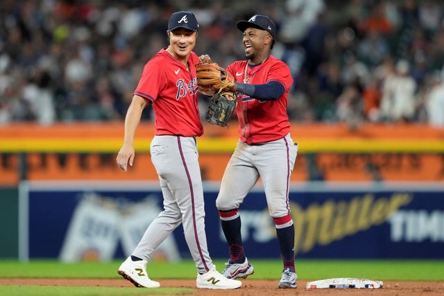 코리안리거 김하성이 원소속팀 애틀랜타 브레이브스와 1년 2000만 달러(약 295억원) 규모 계약을 체결했다. 이번 계약을 두고 ESPN, 디 애슬레틱 등 미국 현지 매체에서 호평을 쏟아내고 있다. 연합뉴스