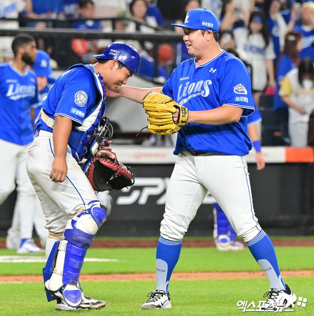 삼성 라이온즈가 18일 내부 FA 투수 이승현과 2년 최대 총액 6억원에 잔류 계약을 공식 발표했다. 이승현은 지난 2016년 삼성 이적 뒤 9시즌을 소화하면서 팀 주축 불펜 투수로 자리 잡았다. 엑스포츠뉴스 DB