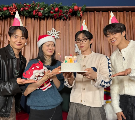 (왼쪽부터) 민호, 옥자연, 코드 쿤스트, 박지현.