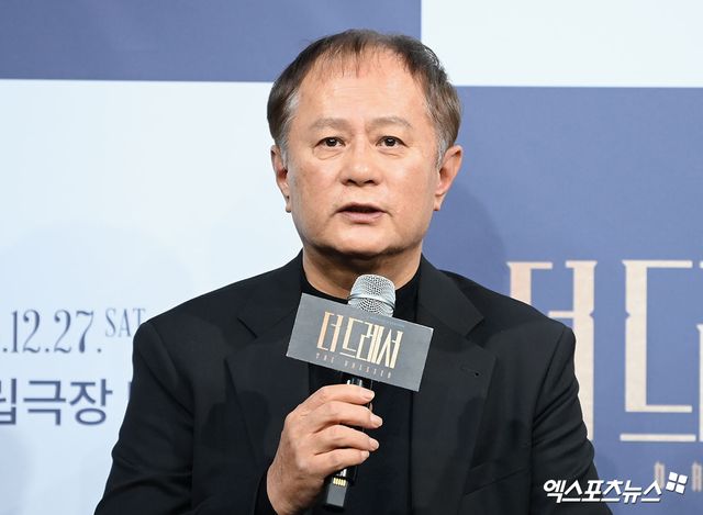 '더 드레서' 송승환