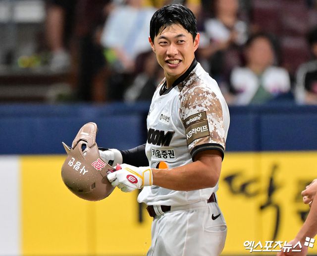 미국 메이저리그 공식 홈페이지 MLB닷컴이 20일(한국시간) 송성문이 샌디에이고 파드리스와 계약에 합의했다는 소식을 전했다. 사진 엑스포츠뉴스 DB