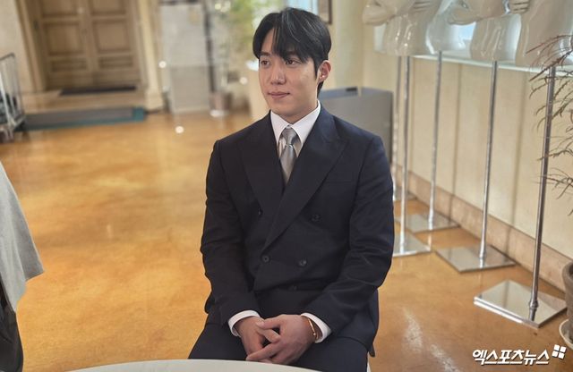 삼성 라이온즈 원태인이 2일 서울 강남구 역삼동 라움 아트센터에서 열린 '조아제약 프로야구대상 2025'에서 최고투수상을 수상했다. 사진 엑스포츠뉴스