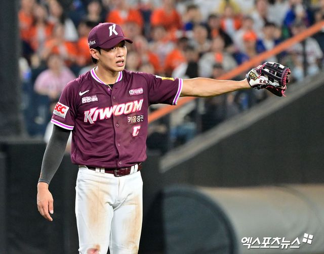 미국 메이저리그 공식 홈페이지 MLB닷컴이 20일(한국시간) 송성문이 샌디에이고 파드리스와 계약에 합의했다는 소식을 전했다. 사진 엑스포츠뉴스 DB