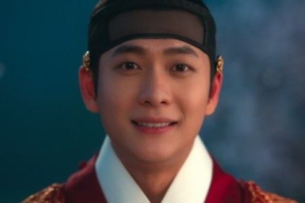 '이강에는 달이 흐른다' 강태오