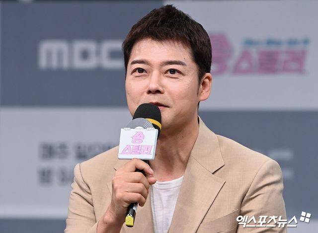 엑스포츠뉴스 DB - 전현무