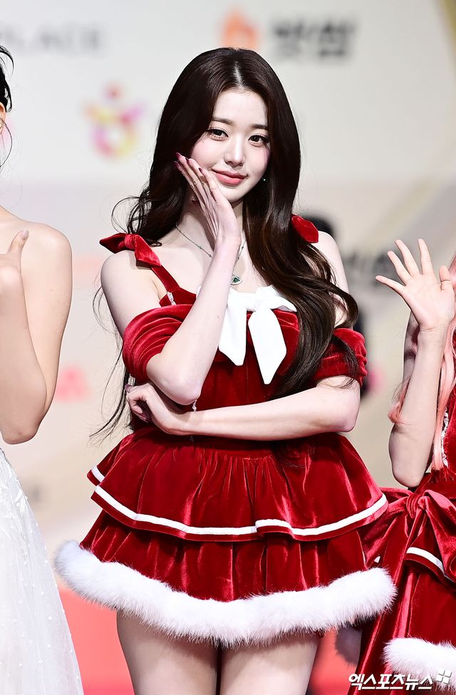 아이브 장원영, 말이 안나오는 미모