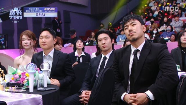 '태어난 김에 세계일주4' 팀