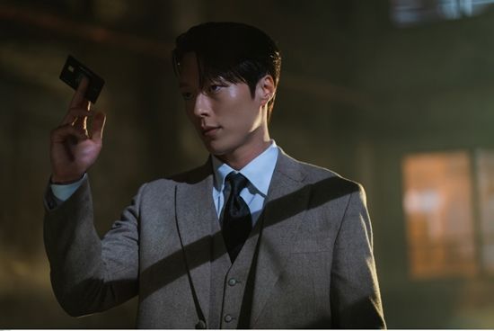 '키스는 괜히 해서!' 장기용